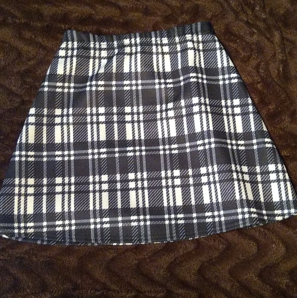 A line Black and White Checked skirt